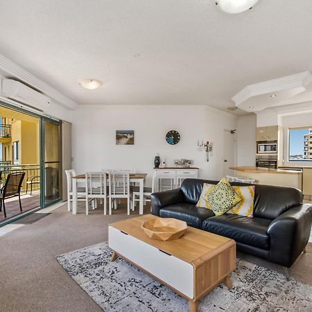 Sunshine Towers Boutique Apartments Maroochydore Exterior photo