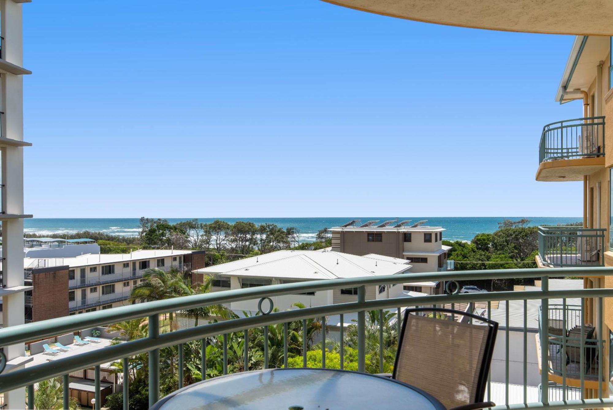 Sunshine Towers Boutique Apartments Maroochydore Exterior photo