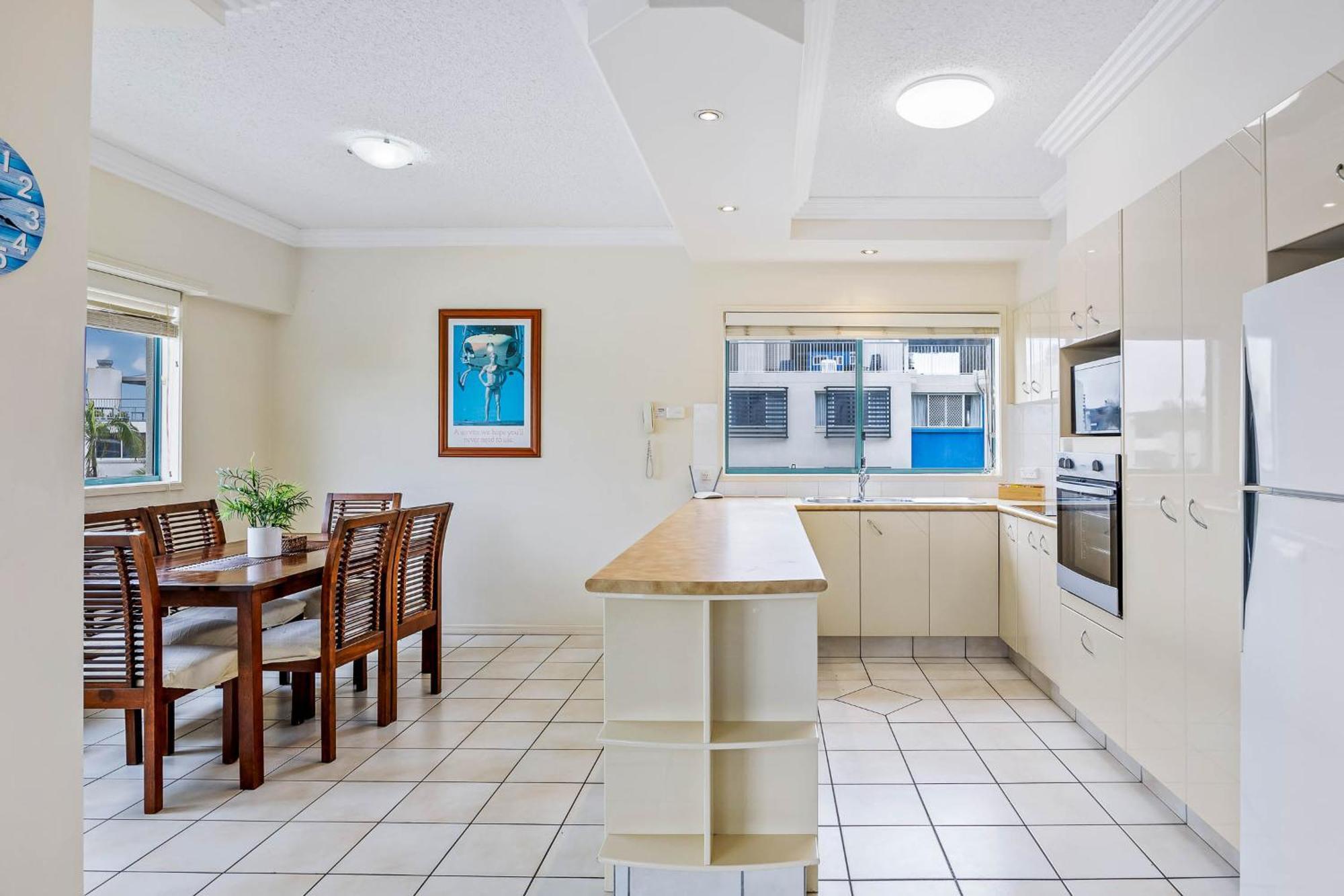 Sunshine Towers Boutique Apartments Maroochydore Exterior photo