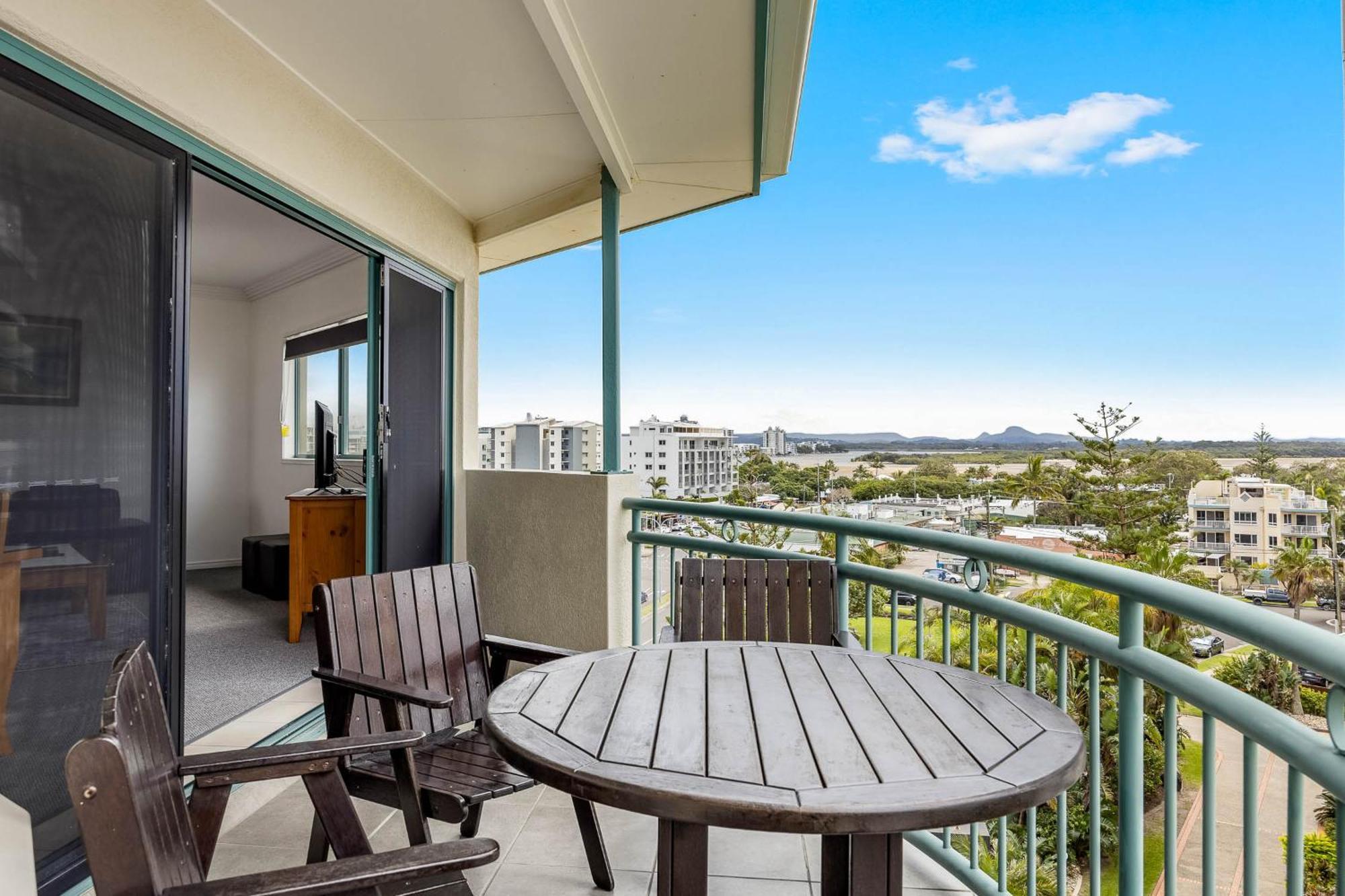 Sunshine Towers Boutique Apartments Maroochydore Exterior photo